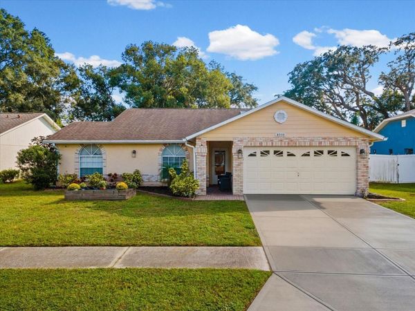 8350 ROYAL HART DRIVE , NEW PORT RICHEY, FL 34653