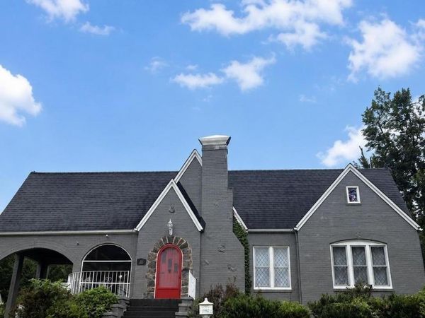 215 Oakdale ST, Martinsville, VA 24112