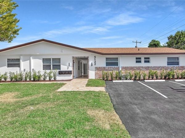 5122 NE 19th Avenue, Unit 2, Fort Lauderdale, FL 33308