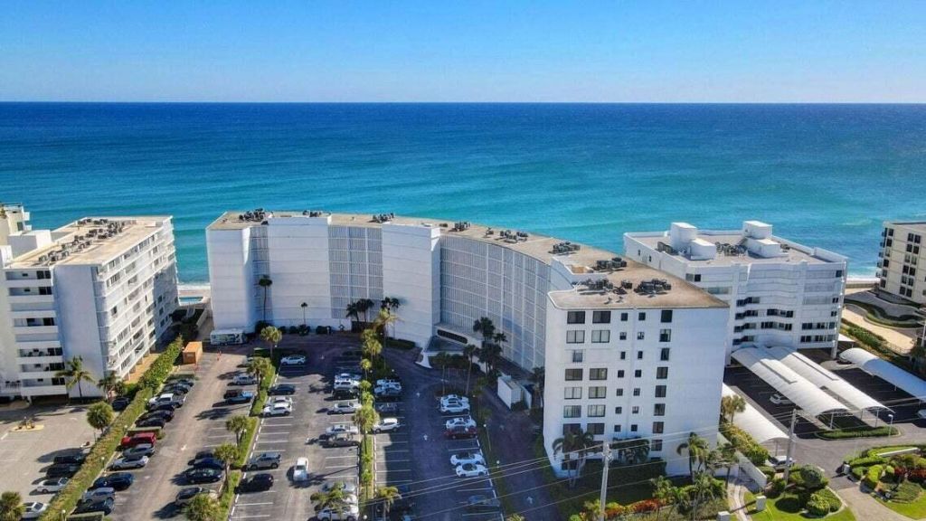 3590 S Ocean Boulevard, Unit 104, South Palm Beach, FL 33480 Photo