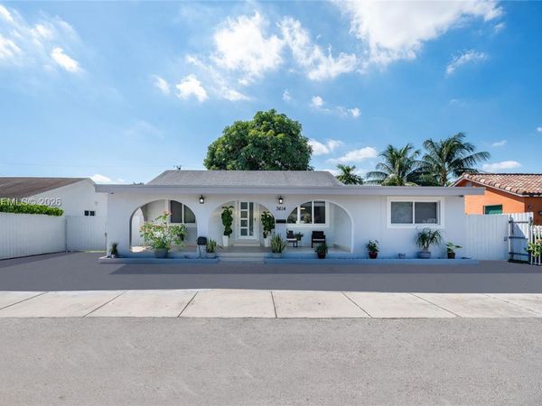 3614 NW 12th Ter , Miami, FL 33125