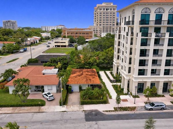 345 Malaga Ave , Coral Gables, FL 33134