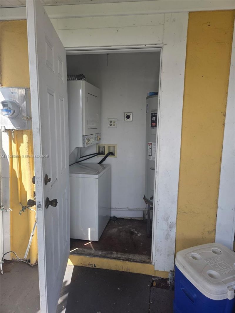 18051 NW 41st Pl , Miami Gardens, FL 33055 Photo