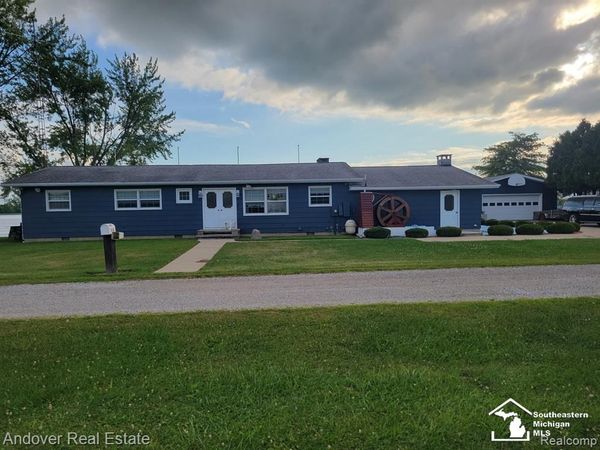 4324 Oak Glen Drive, Camden, MI 49232