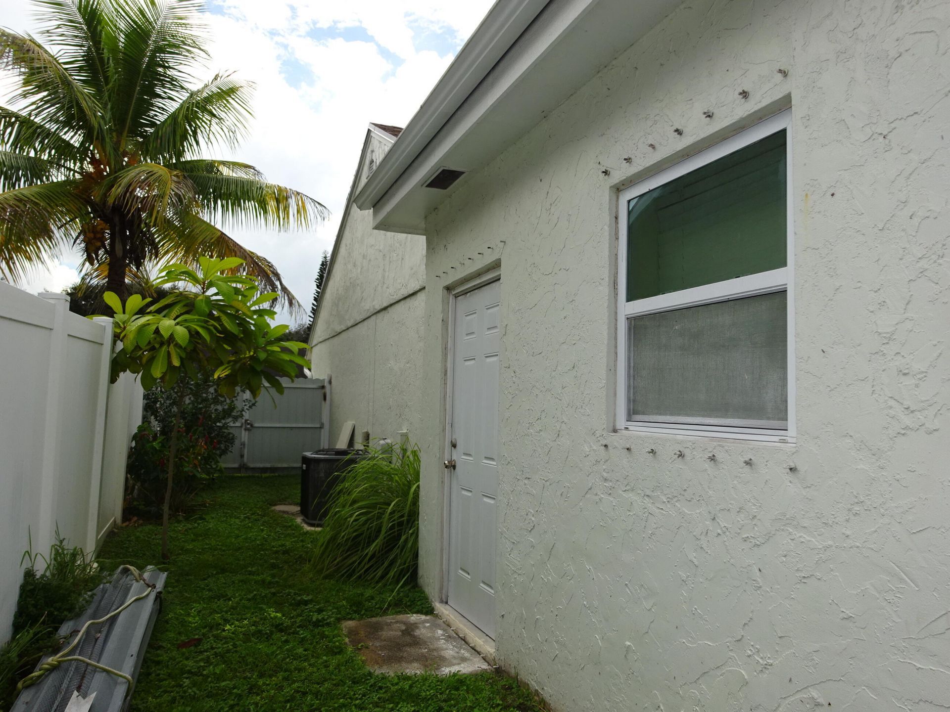 9211 S Cypress Circle, Miramar, FL 33025 Photo