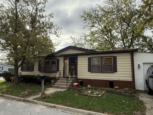 280 Blackthorn Road , Matteson, IL 60443