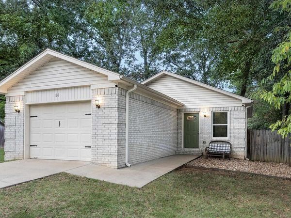 38 Chalet Street , Cabot, AR 72023