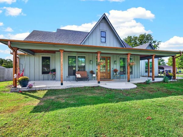 16377 County Road 1586 , Ada, OK 74820