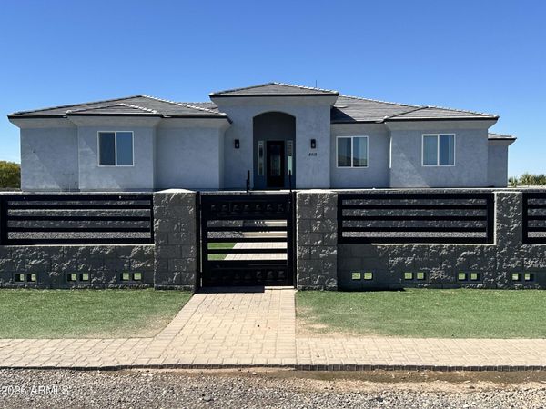 8512 S 229th Lane Lane, Buckeye, AZ 85326