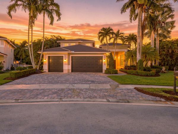1580 VICTORIA ISLE Way, Weston, FL 33327