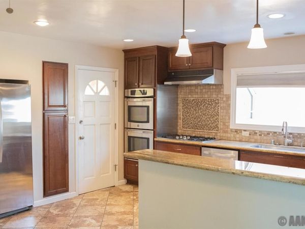 63 L , Chula Vista, CA 91911
