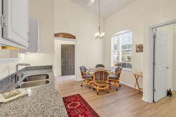 28 Opera Ct. photo 4