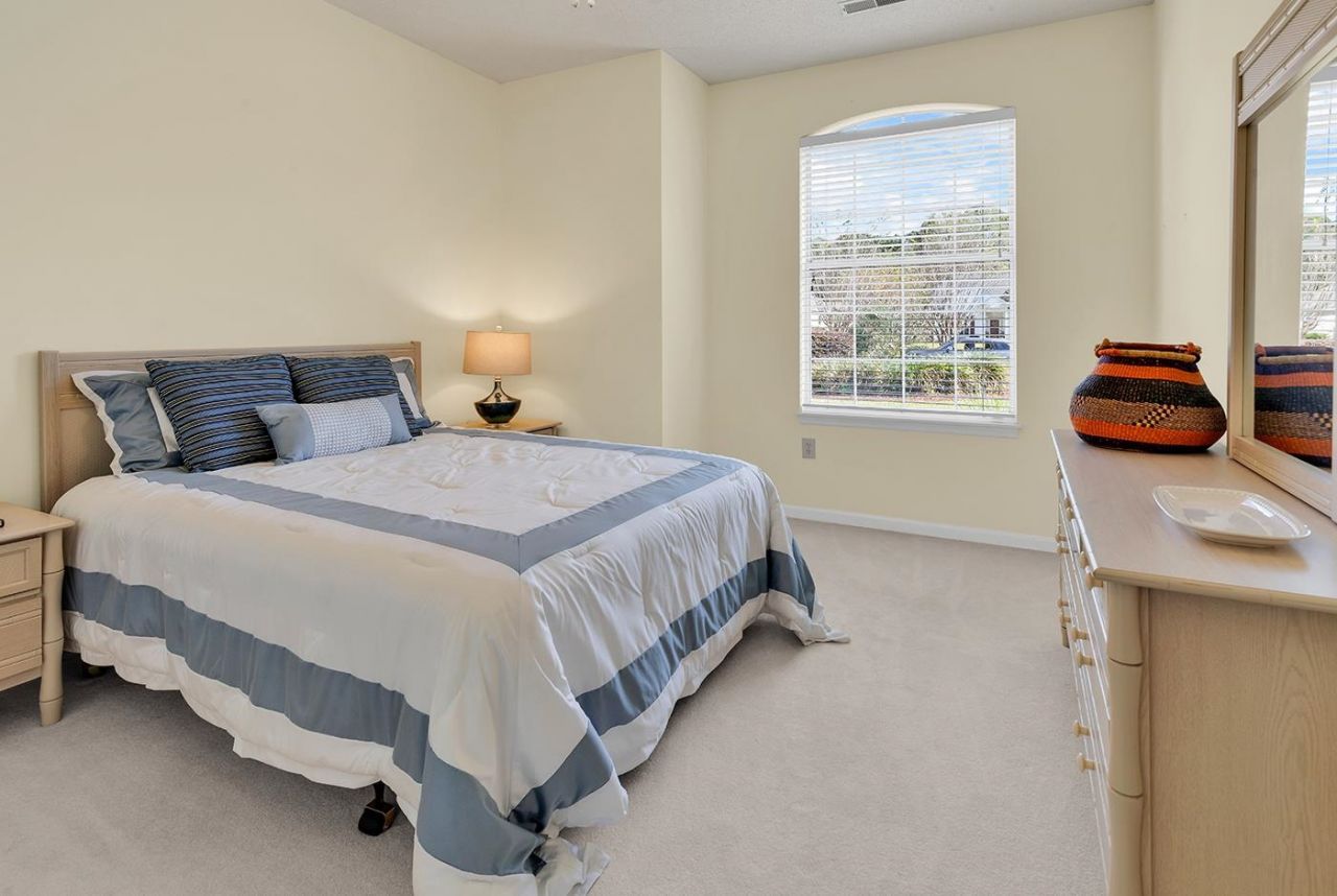 28 Opera Ct. Photo 21