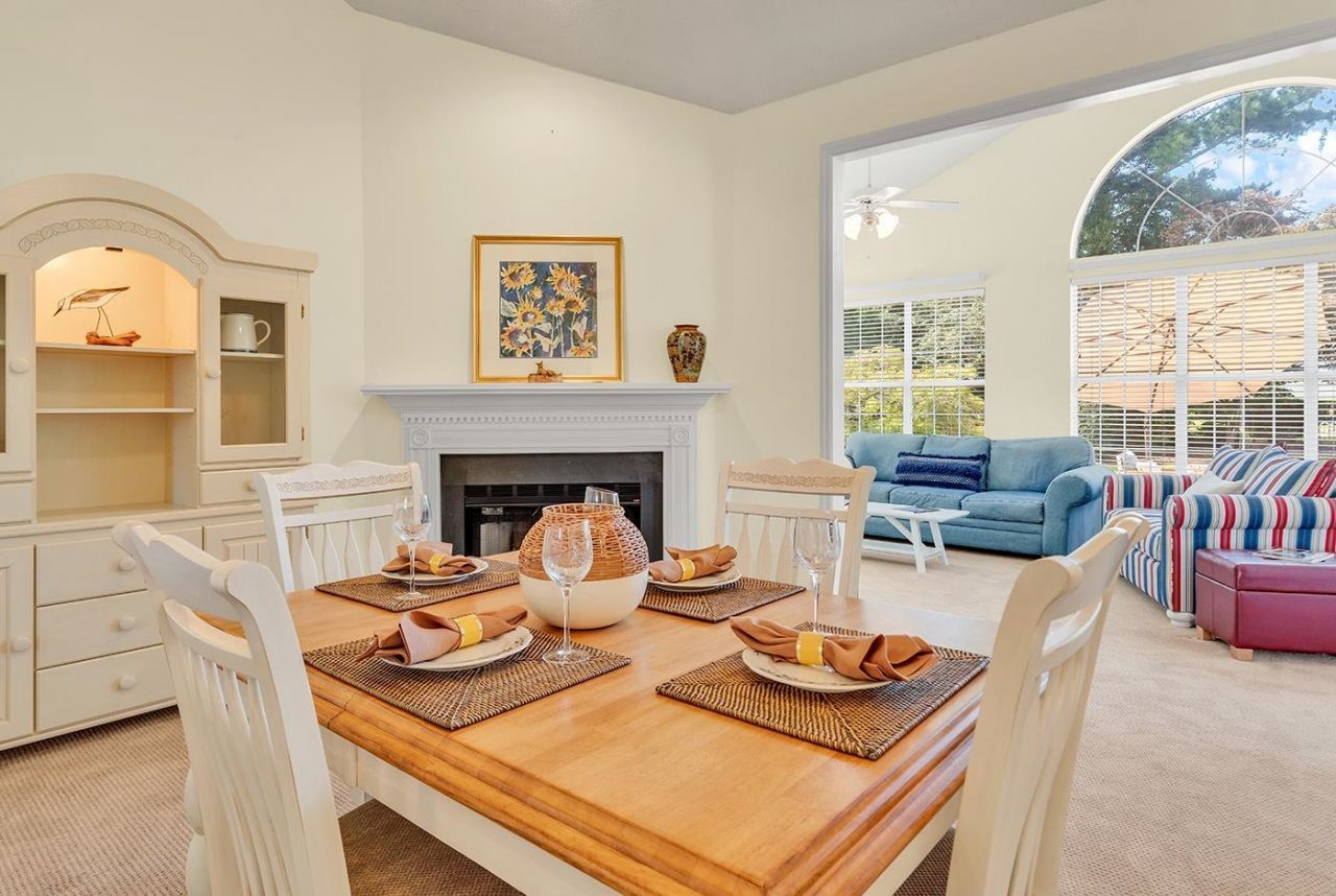 28 Opera Ct. Photo 22