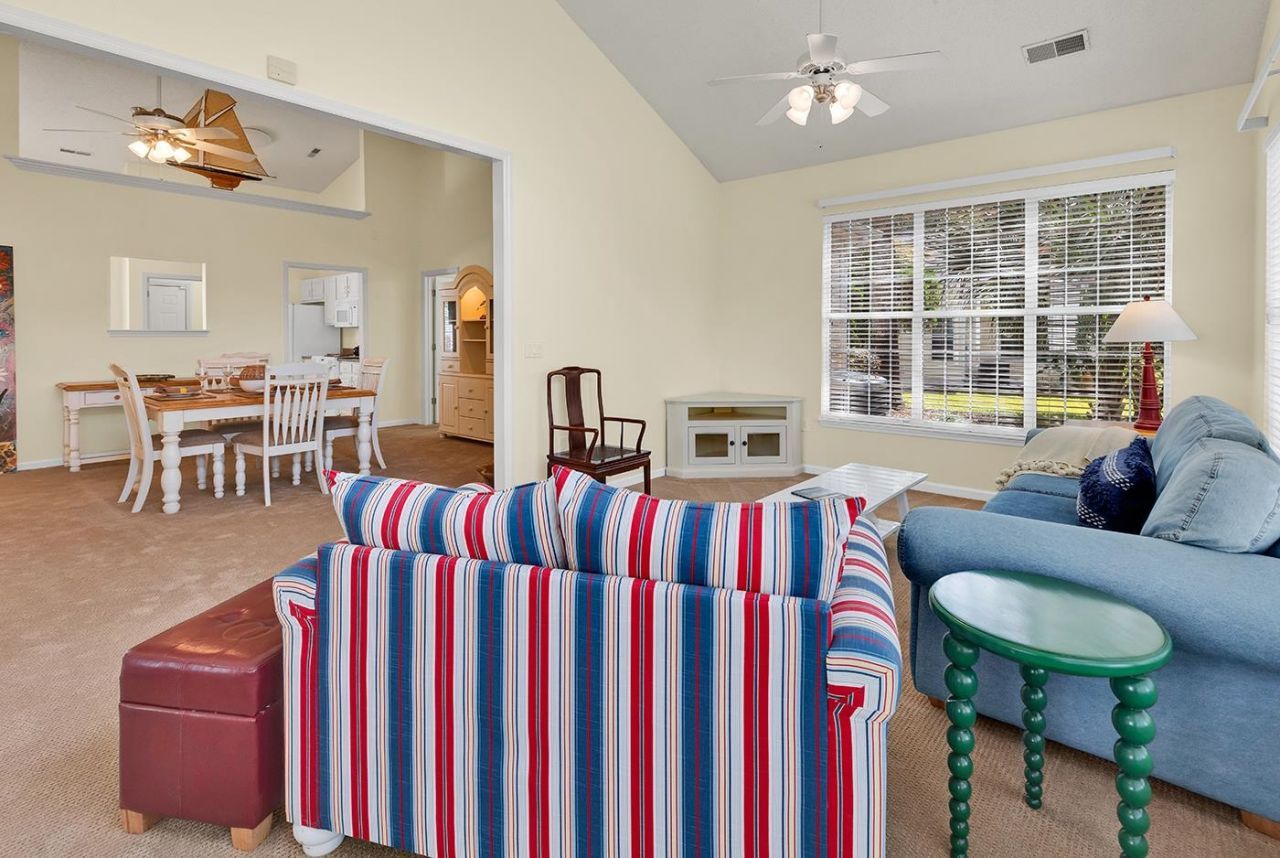 28 Opera Ct. Photo 23
