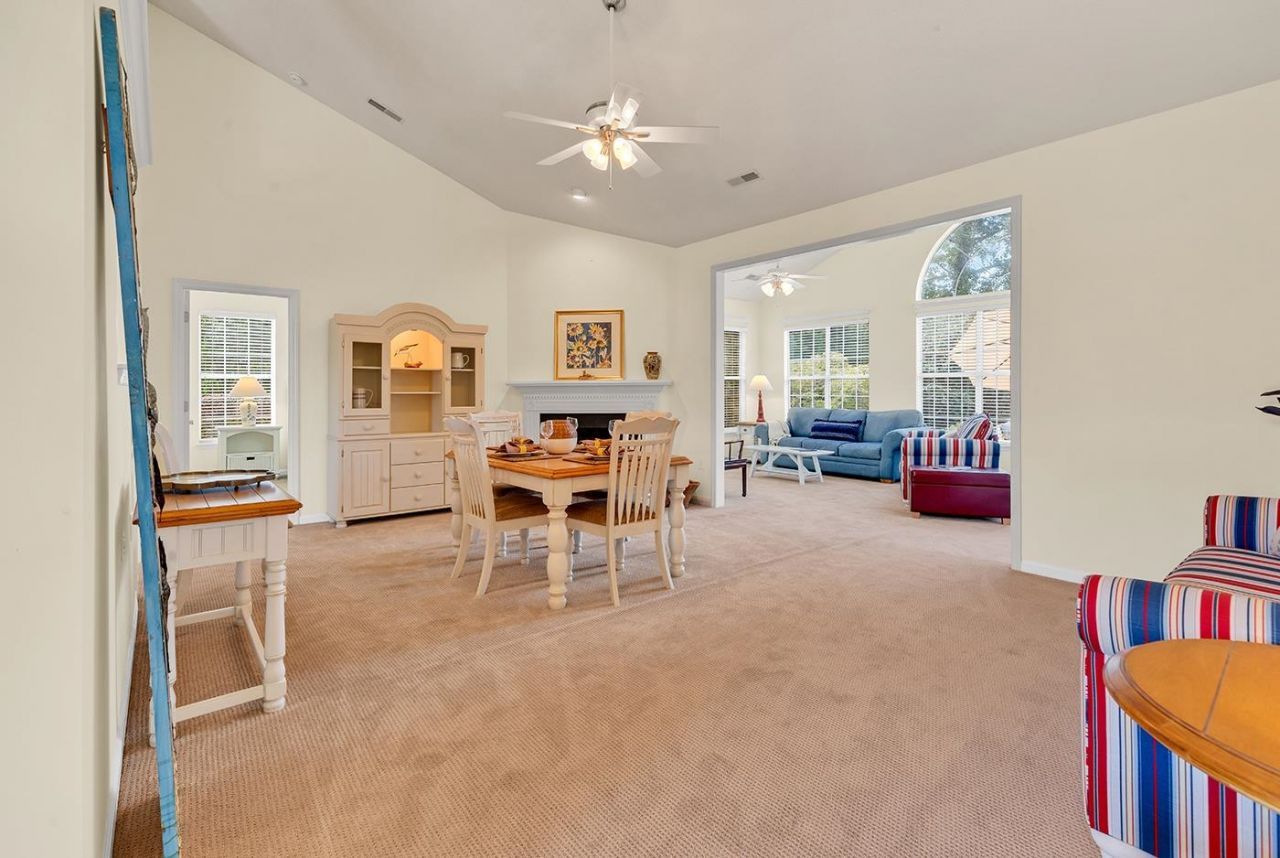 28 Opera Ct. Photo 9