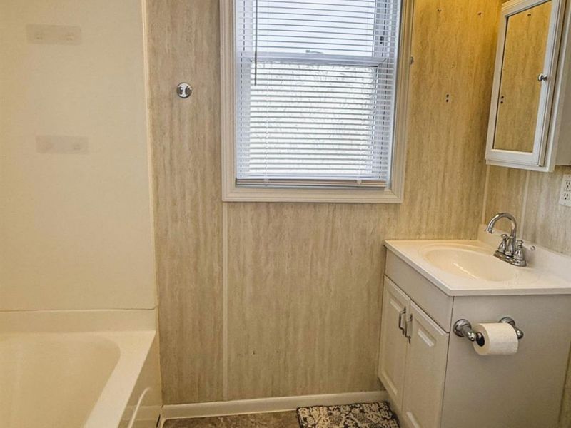 315 N Locust Street, Oak Harbor, OH 43449 Photo 23