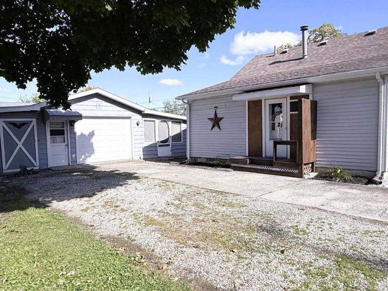 315 N Locust Street, Oak Harbor, OH 43449 Photo 5