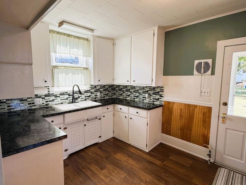 315 N Locust Street, Oak Harbor, OH 43449 Photo 8