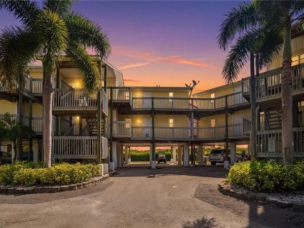 241 Lake Placid CT , Unit 605, EVERGLADES CITY, FL 34139