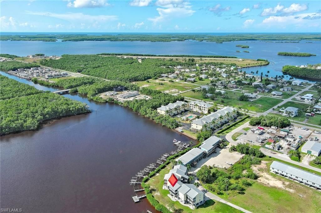 241 Lake Placid Ct , Unit 605, Everglades City, FL 34139 Photo