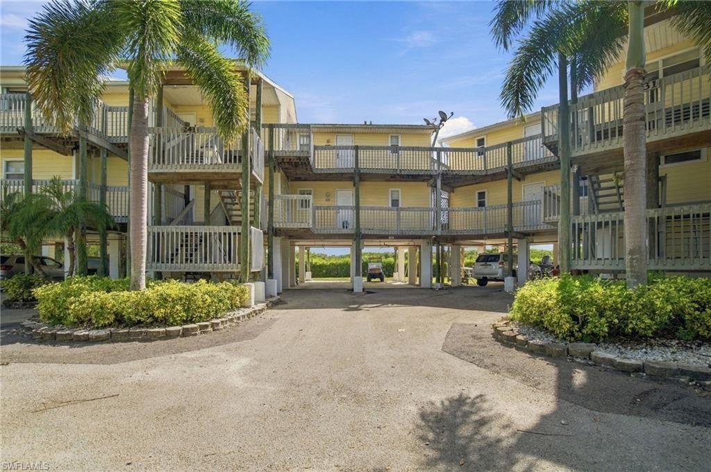 241 Lake Placid Ct , Unit 605, Everglades City, FL 34139 Photo