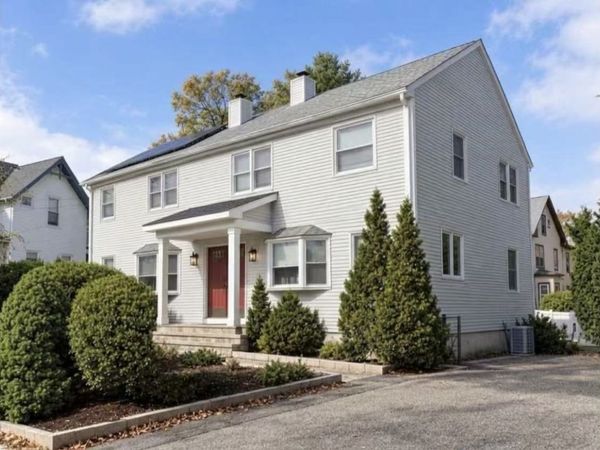 335-337 Linwood Ave, Unit 335, Newton, MA 02460