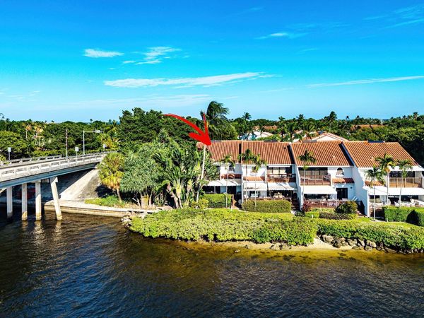 5598 N Ocean Boulevard, Ocean Ridge, FL 33435