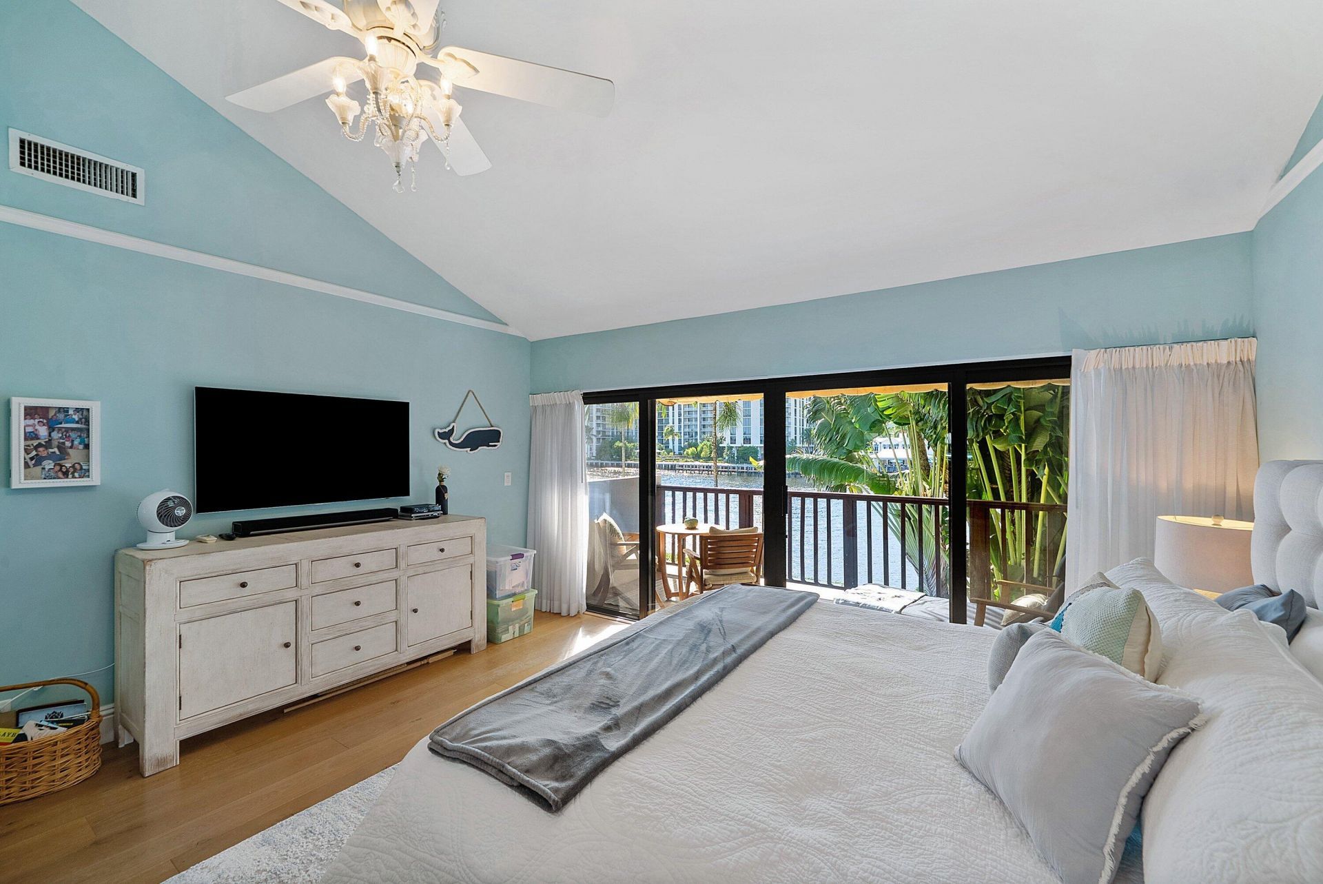 5598 N Ocean Boulevard, Ocean Ridge, FL 33435 Photo