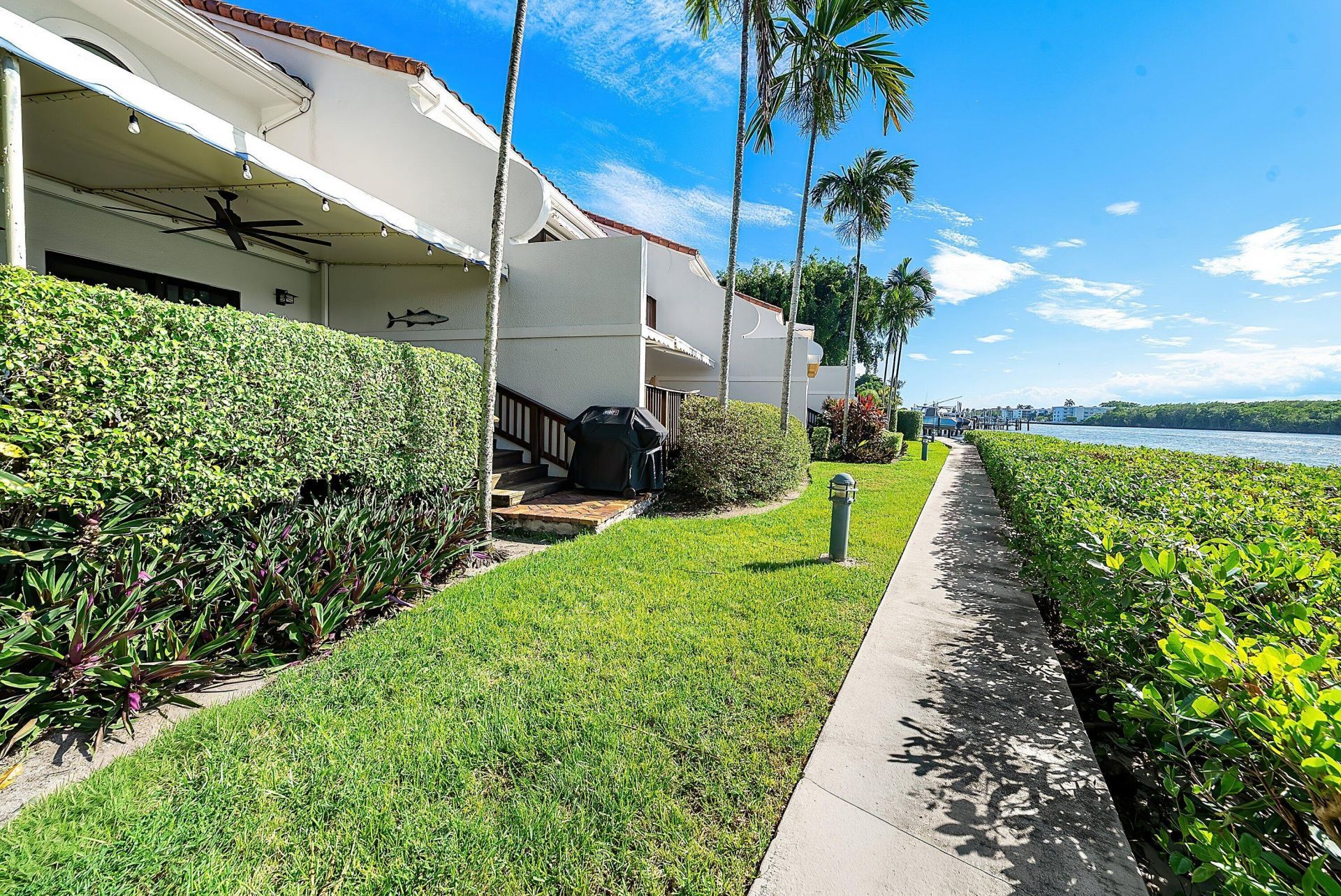 5598 N Ocean Boulevard, Ocean Ridge, FL 33435 Photo