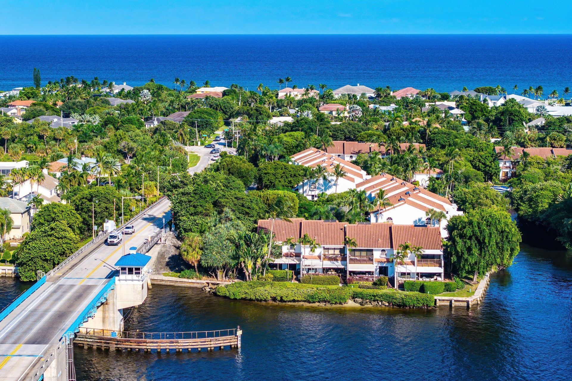 5598 N Ocean Boulevard, Ocean Ridge, FL 33435 Photo
