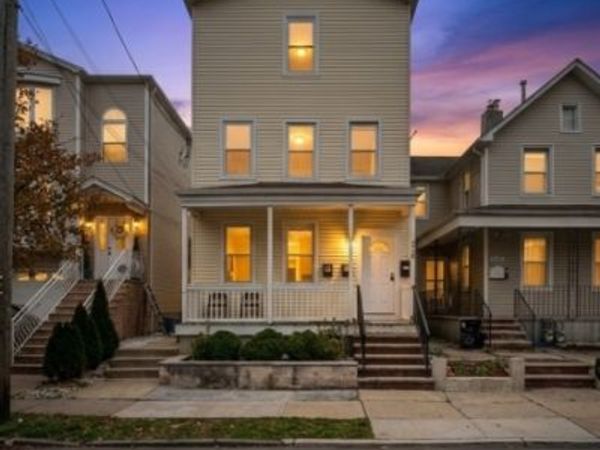 216 E Jersey St, Elizabeth, NJ 07206