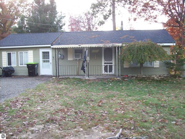 1221 Windywood Drive, St Helen, MI 48661
