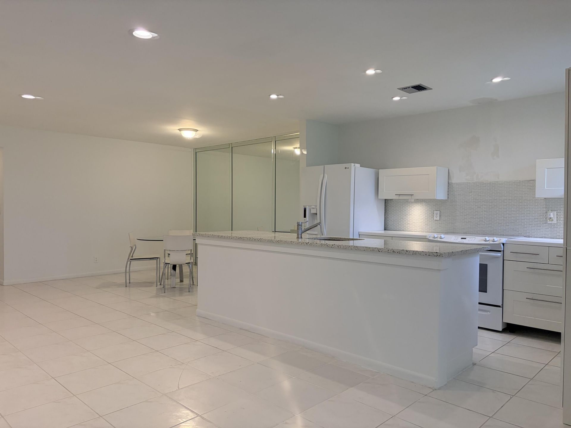 14492 Canalview Drive, Unit B, Delray Beach, FL 33484 Photo