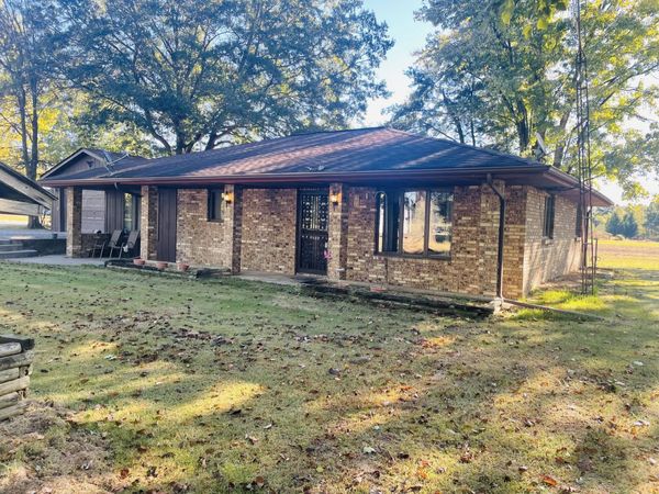 36 Willow Road, Desoto, IL 62924