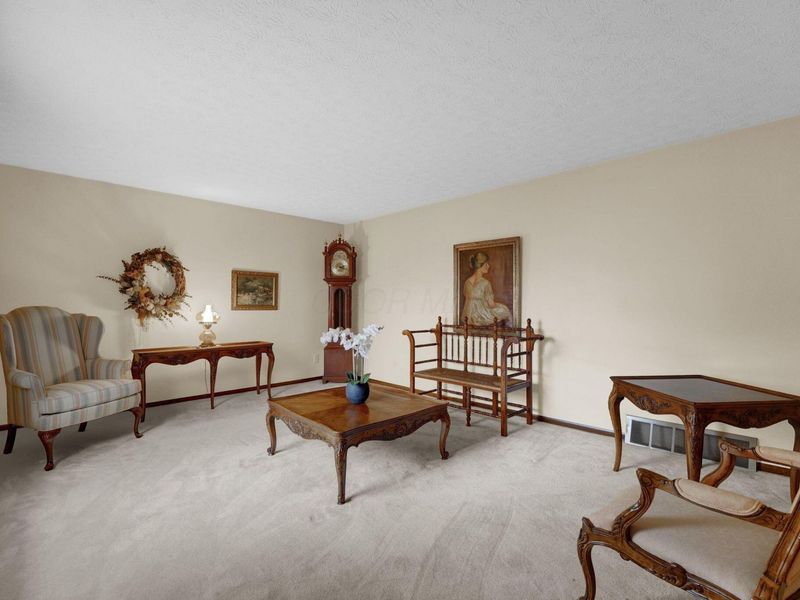 41 Flintlock Way , Canal Winchester, OH 43110 Photo 6
