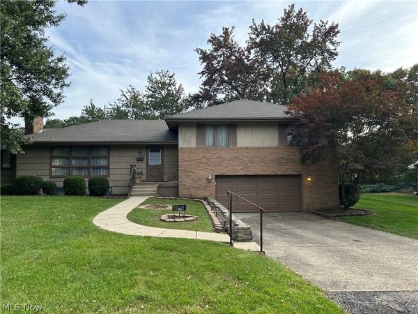 490 N Samuel Drive, Zanesville, OH 43701