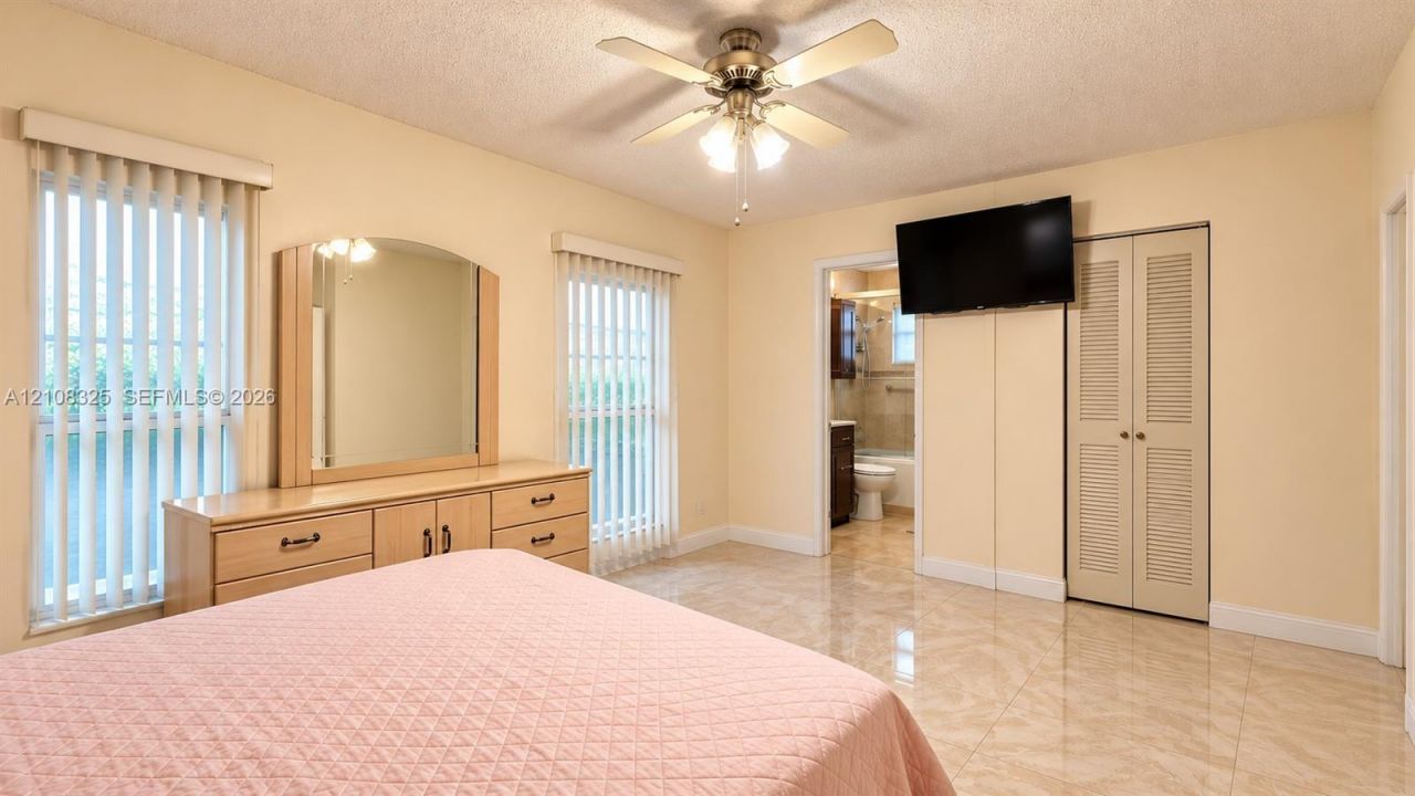 7931 W 6th Ave , Hialeah, FL 33014 Photo