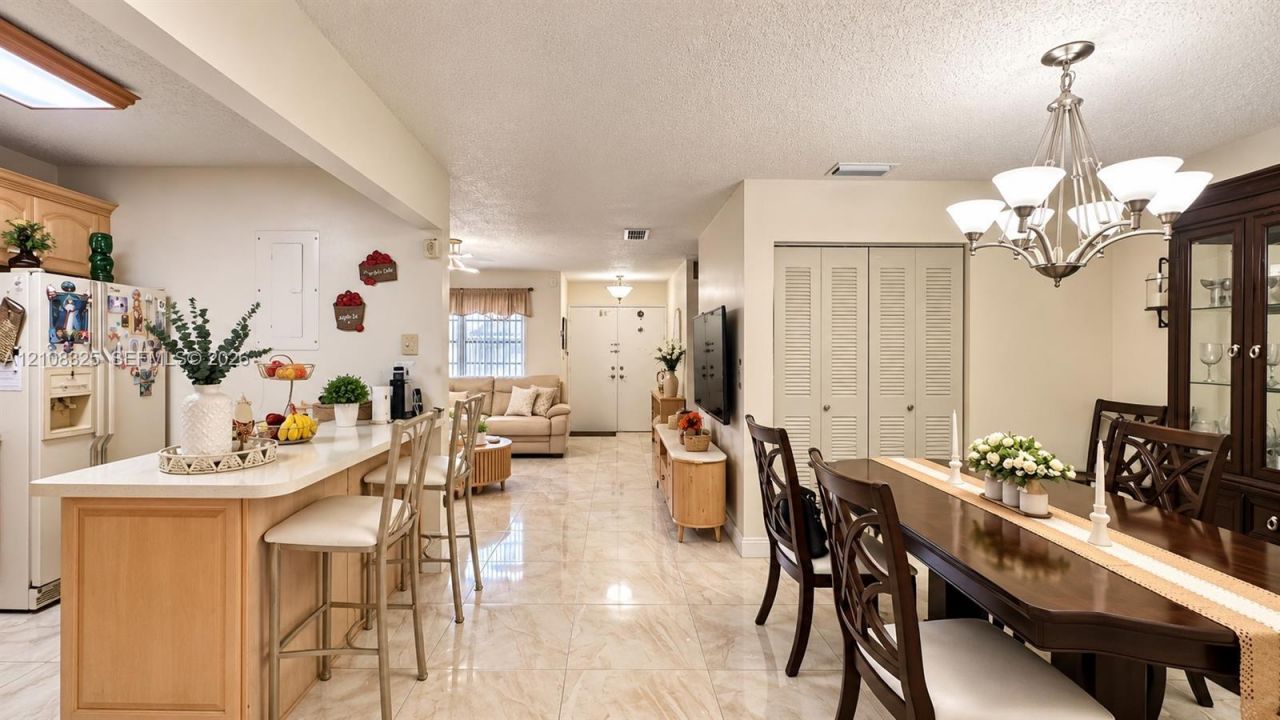 7931 W 6th Ave , Hialeah, FL 33014 Photo