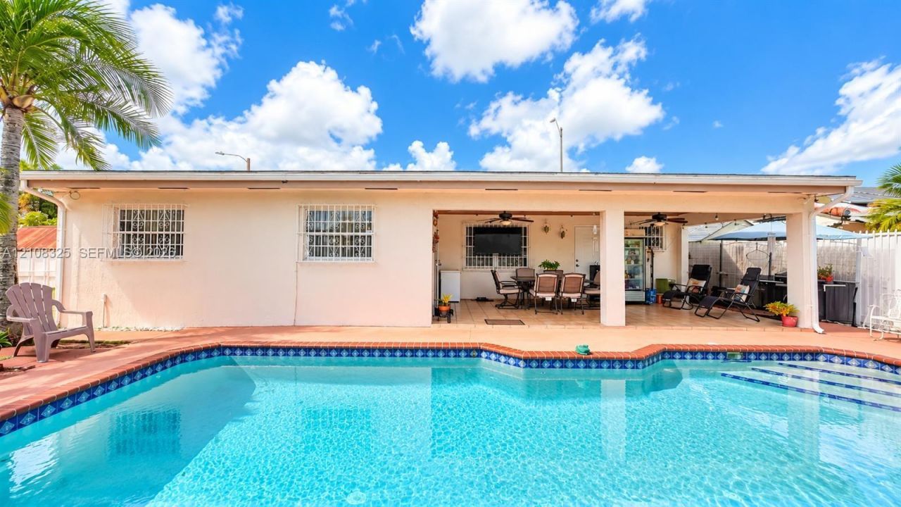7931 W 6th Ave , Hialeah, FL 33014 Photo