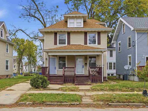 1228 6th Ave SE, Cedar Rapids, IA 52403