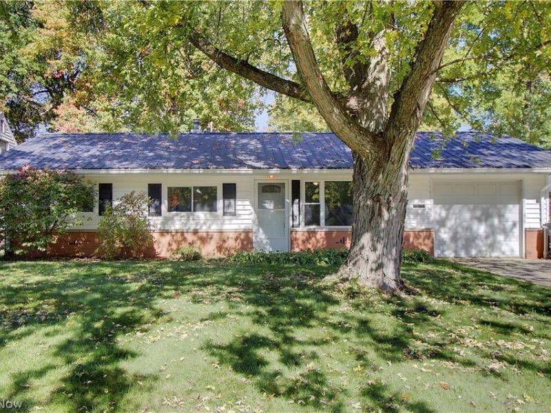 477 Linwood Drive, Alliance, OH 44601 Photo 1