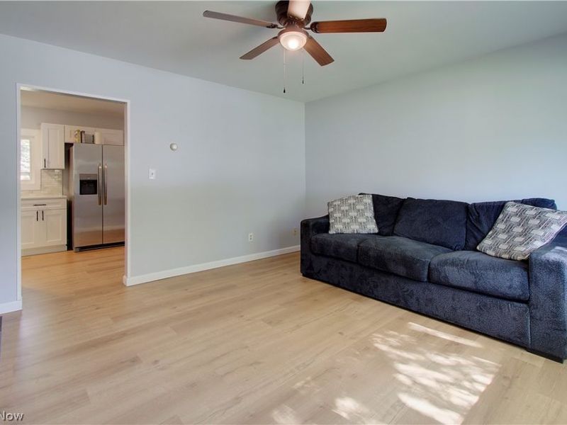 477 Linwood Drive, Alliance, OH 44601 Photo 7