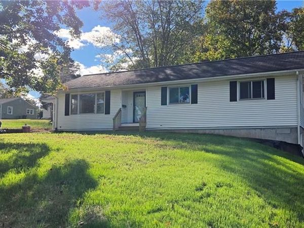 1811 Gwyn Street , Mount Airy, NC 27030