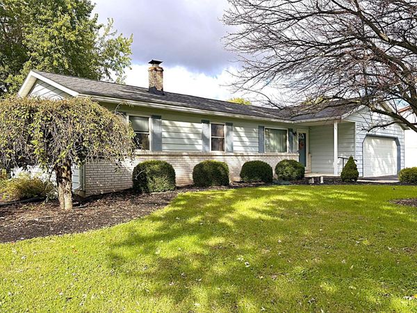 1381 Surrey Downs Road , Newark, OH 43055