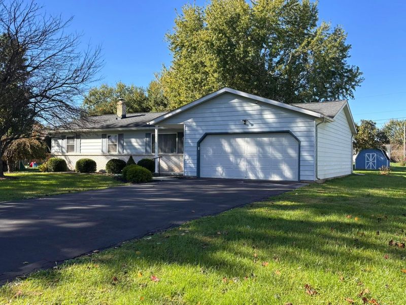 1381 Surrey Downs Road , Newark, OH 43055 Photo 12