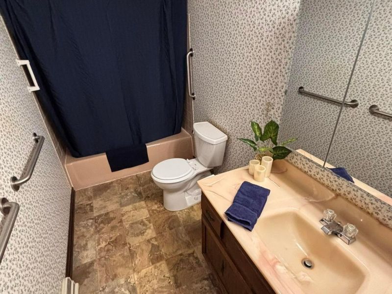 1381 Surrey Downs Road , Newark, OH 43055 Photo 6