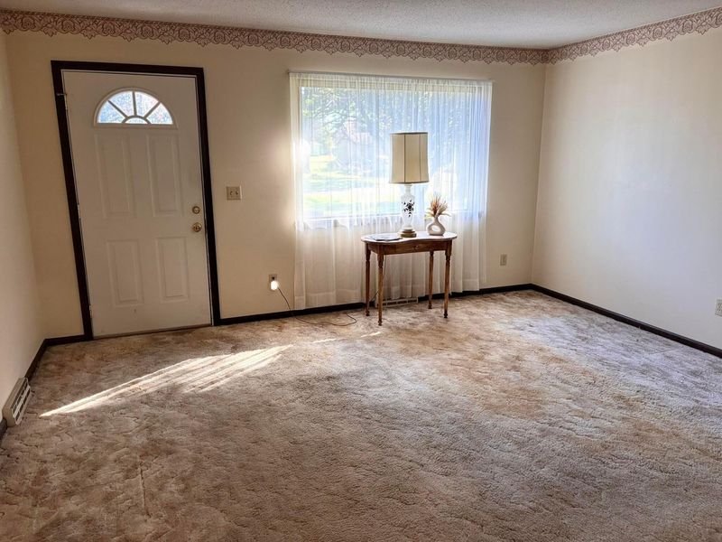 1381 Surrey Downs Road , Newark, OH 43055 Photo 8
