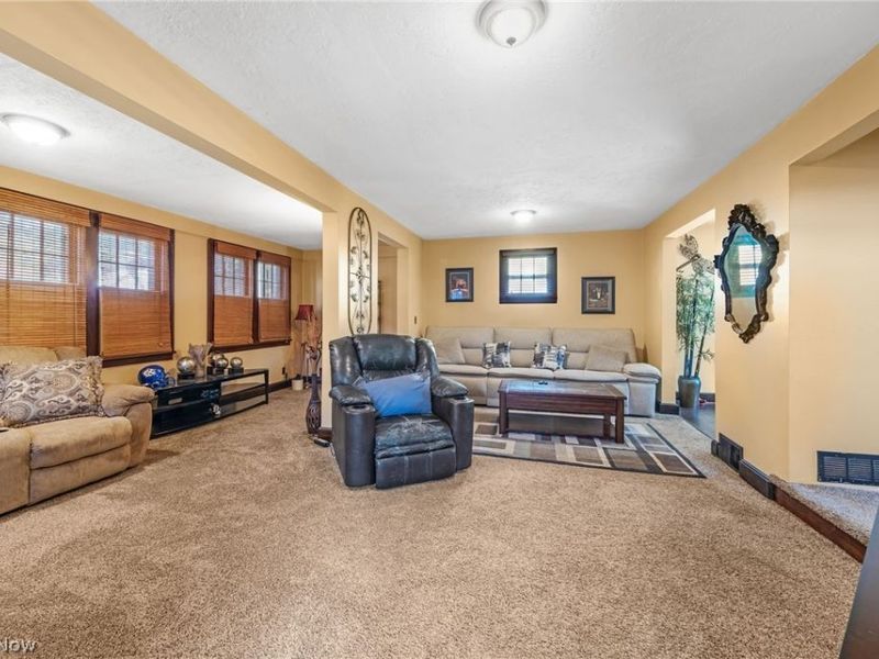 471 Sumatra Avenue, Akron, OH 44305 Photo 5