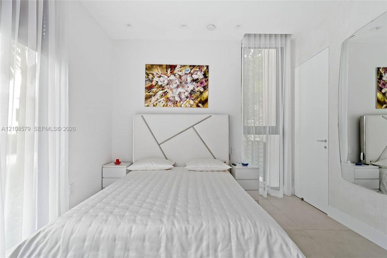311 189th St, Sunny Isles Beach, FL 33160 Photo